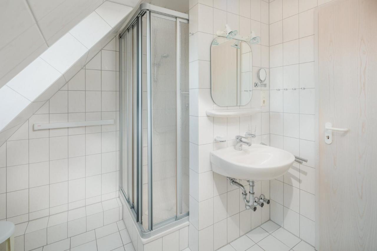 Haus Dwarslooper - Wohnung Luentje Norderney Bagian luar foto